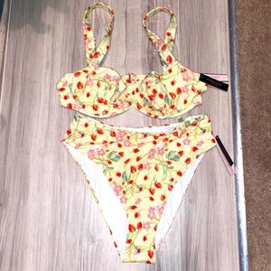 Victoria Secret Swim bikini. NWT. Yellow/strawberry